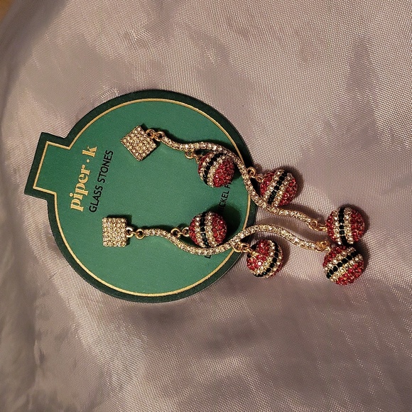 Ornament earrings Brand new gem - Picture 2 of 2